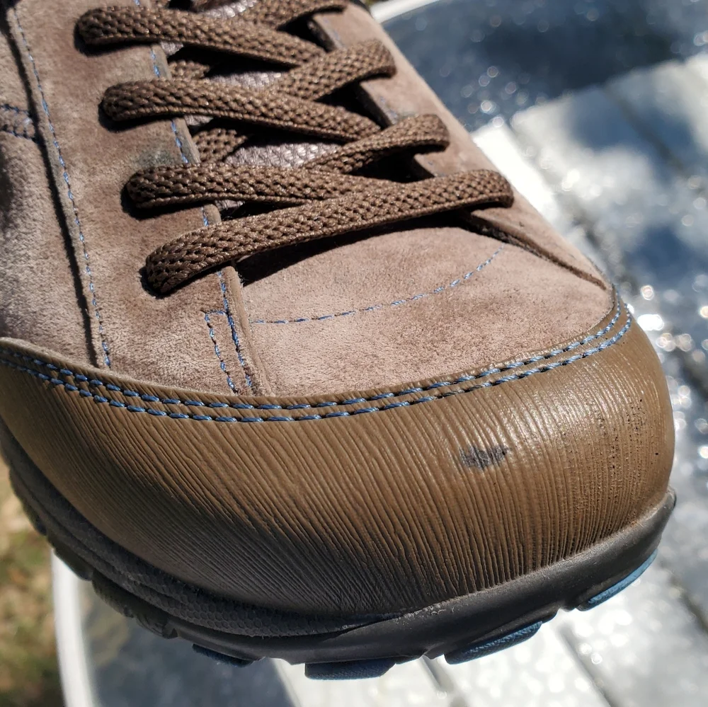 DANSKO WOMEN'S LOW TOP HIKING SHOE EUR 39 US 9.5 GUC